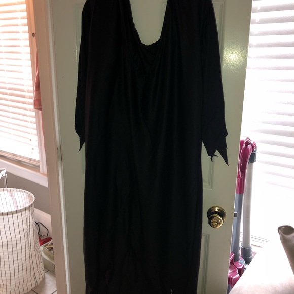 Witch Halloween costume! 🧙🏻♀️(hat excluded) - Picture 4 of 4